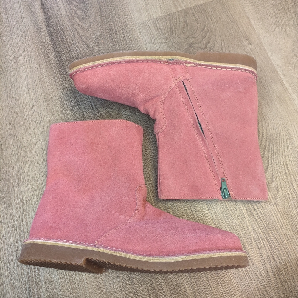 Mini Boden Pink Suede Shearling Lined Zip Boots. Size 39